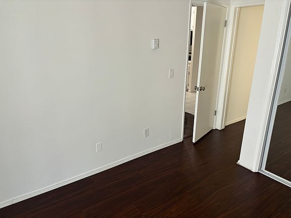 5th image of 1428 Kelton Ave APT 302