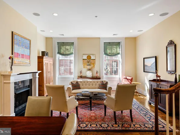 915 Clinton St APT 203, Philadelphia, PA 19107