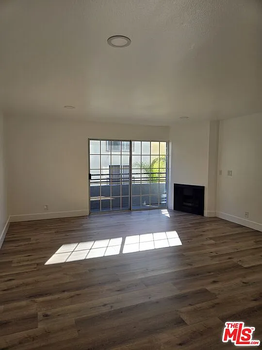 Building Photo - 1811 Malcolm Ave #7