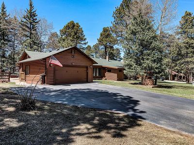 750 Log Haven Dr, Woodland Park, CO, 80863