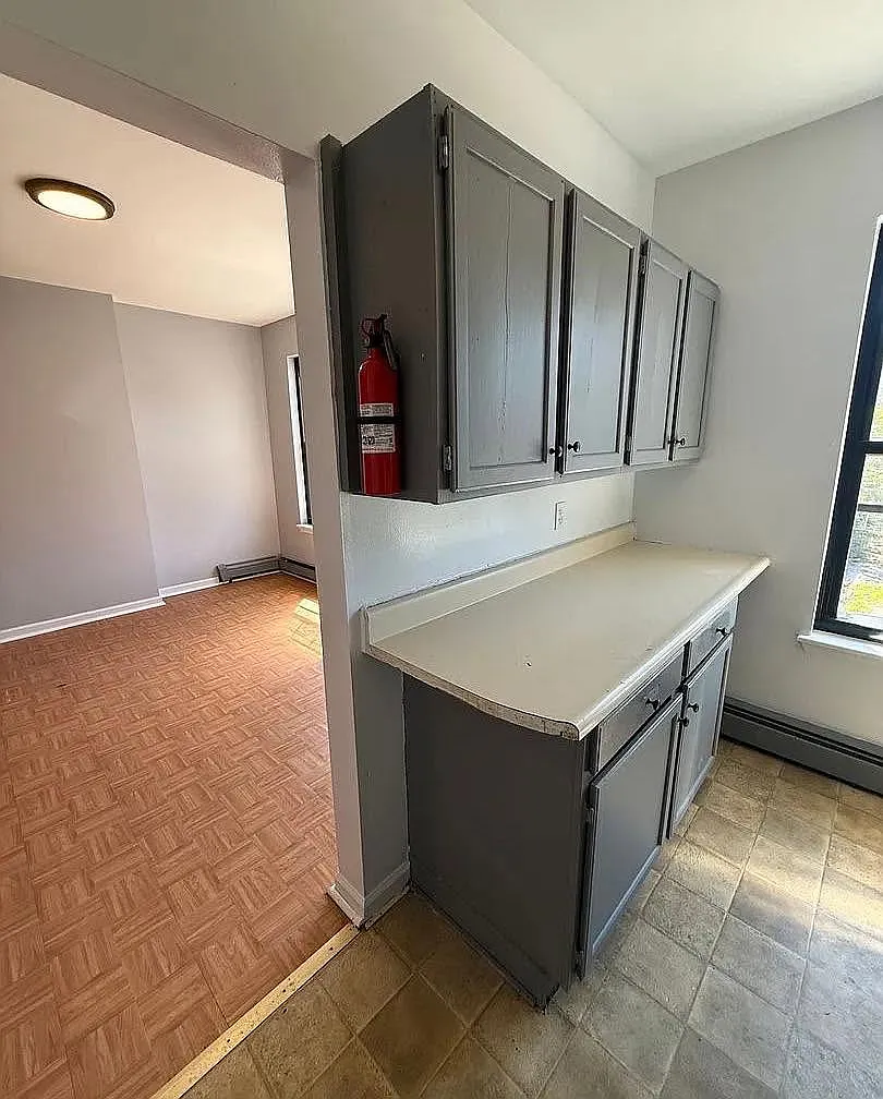 2 bed, $1,350 — Photo 3
