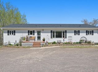 5887 W Marigold Ln, Esko, MN 55733