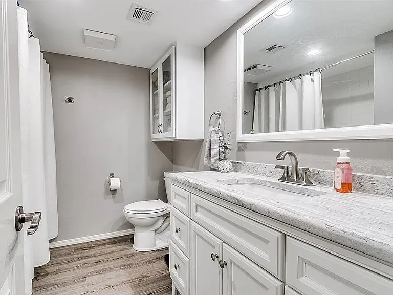 3003 River Oaks Dr #232 — Photo 2