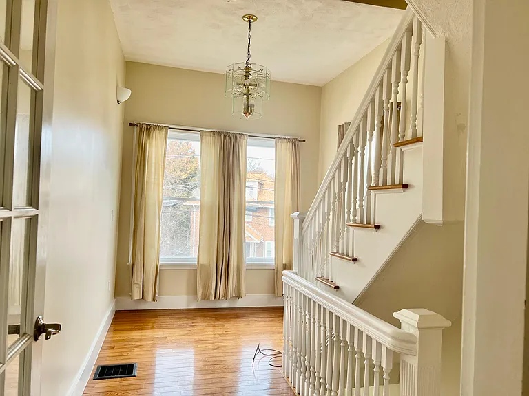 55 Beach St #2 — Photo 12