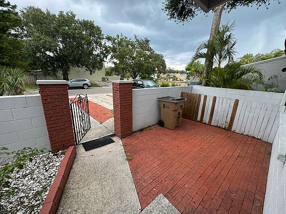 3rd image of 5211 Lawnwood Dr