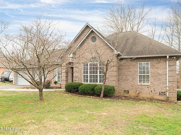 3rd image of 959 Meadow Oaks Dr