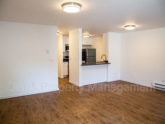 4th image of 10732 Stone Ave N Unit 1