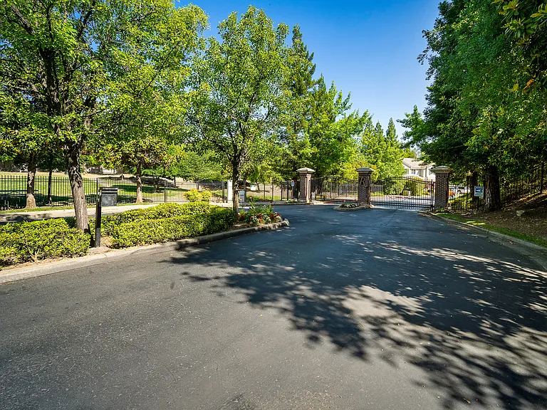 1252 Morning Song Ct — Photo 12