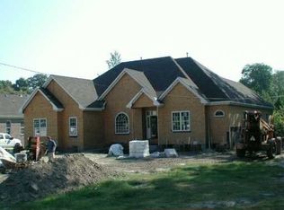 1049 Hillwell Rd, Chesapeake, VA 23322