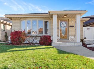 4615 N Maria Ct, Chicago, IL 60656