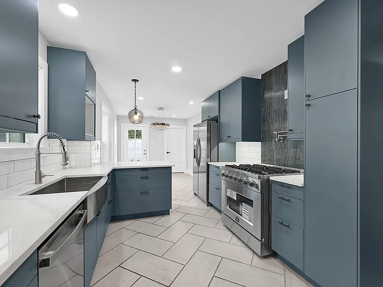 3343 Tampa St — Photo 22