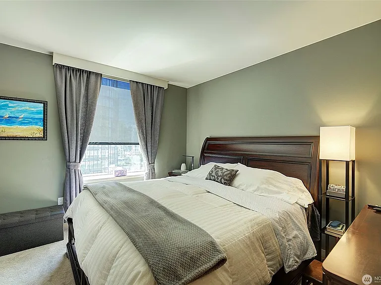 10650 NE 9th Pl #1420 — Photo 9