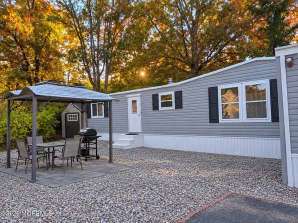 64 Roberts Road, Toms River, NJ 08755