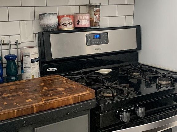 4th image of 223 E 9th St #1
