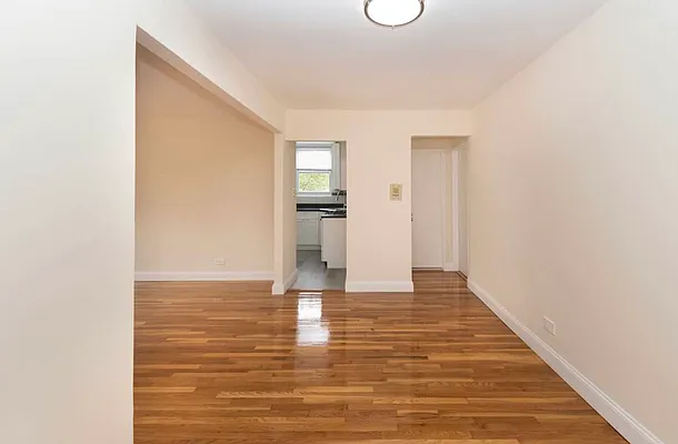 Rented by RealTegrity NY LLC | media 39