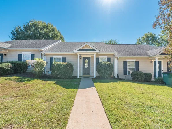 136 W Middlebury Ln, Aiken, SC 29803