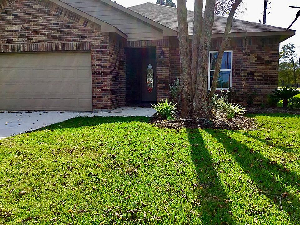 1st image of 402 Elm Lake Dr