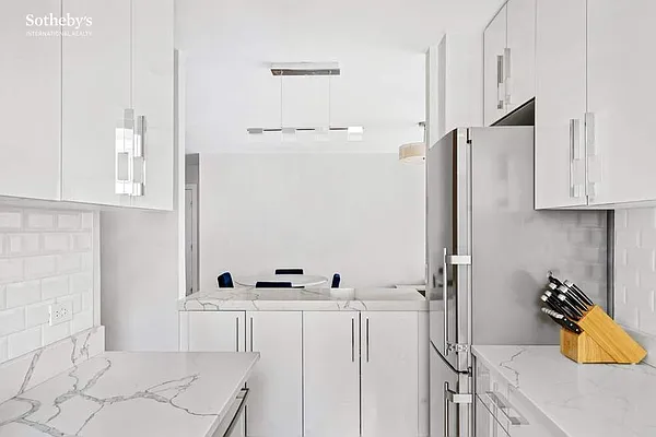 Rented by Sotheby's International Realty | media 10