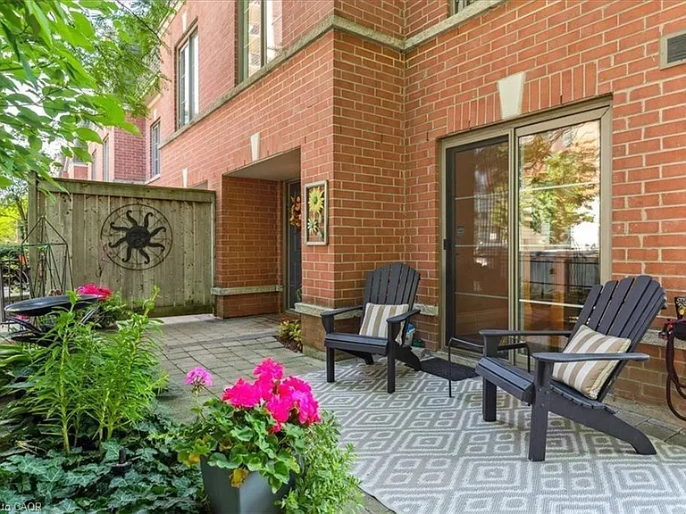 442 Maple Ave #Townhouse 1-1 — Photo 26