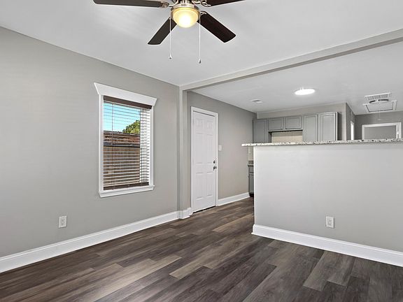 4th image of 863 Josephine St #1
