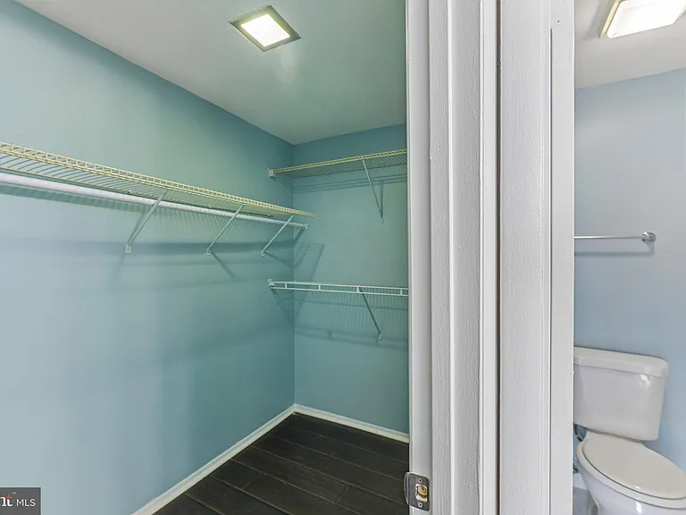 18131 Chalet Dr #301 — Photo 24