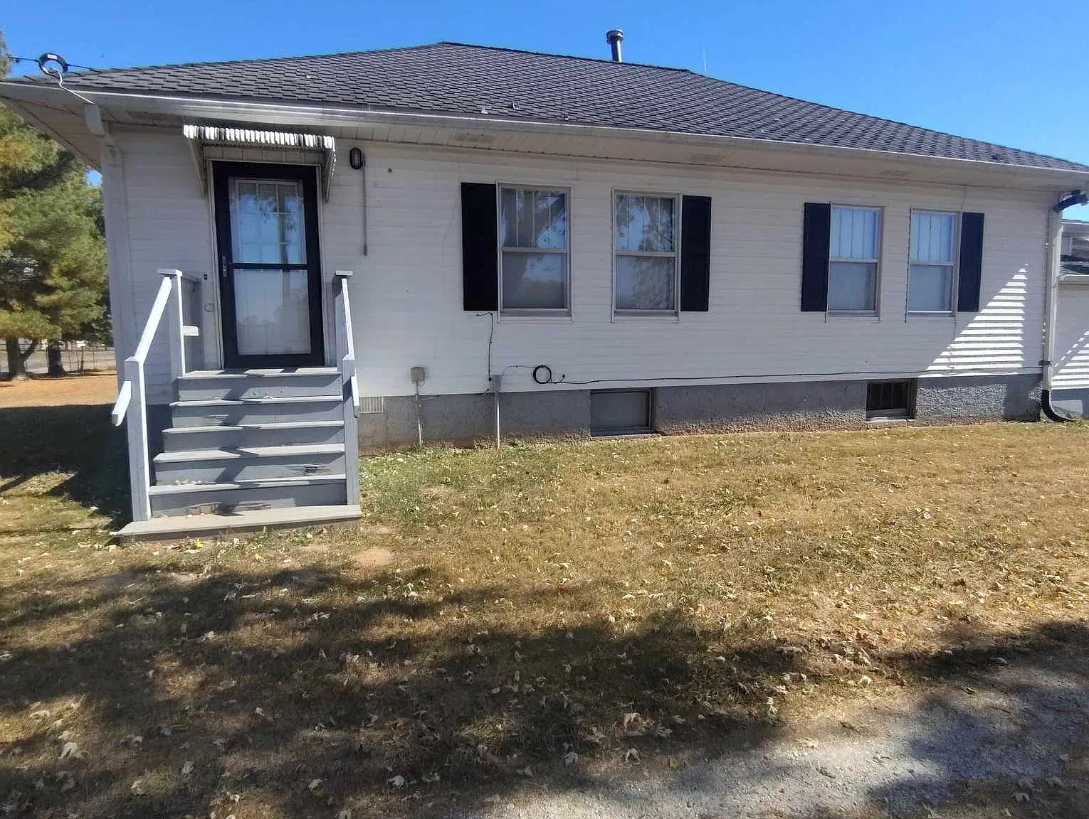 2 bed, 1200 sqft, $1,200 — Photo 2