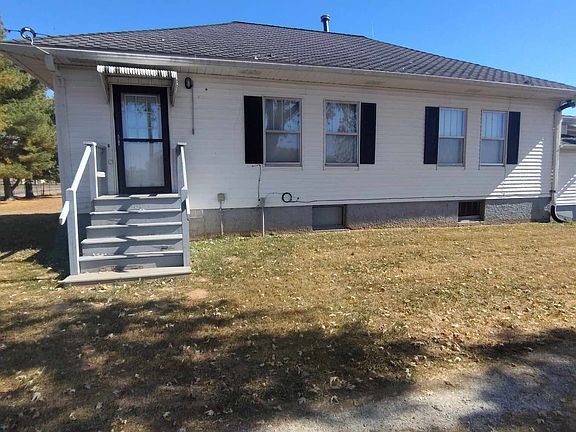 2nd image of 22563 Lawrence #3