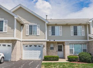 469 Victoria Ln, Wood Dale, IL 60191