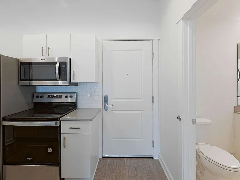 501 S Capitol Ave — Photo 48