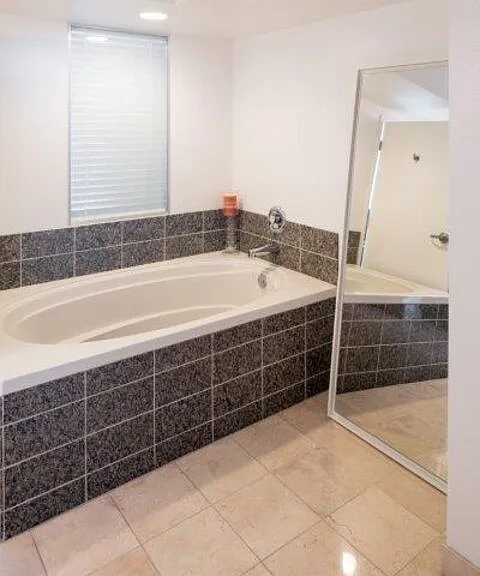 13700 Marina Pointe Dr #1725 — Photo 10