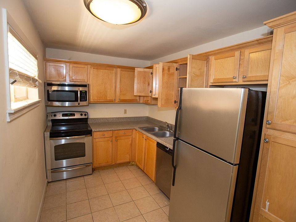 1st image of 250 Little St APT B202