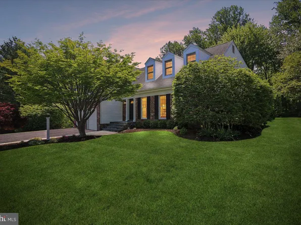 9 Kings Valley Ct, Damascus, MD 20872