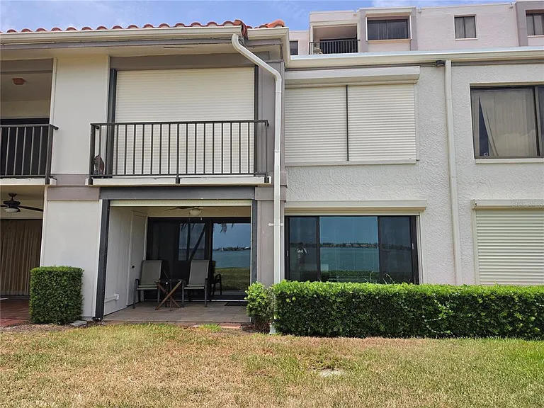6295 Bahia Del Mar Cir #111 — Photo 38