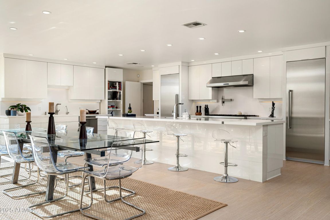 next background image