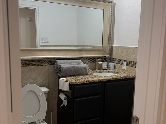 5th image of 3932 Sun Valley Ct