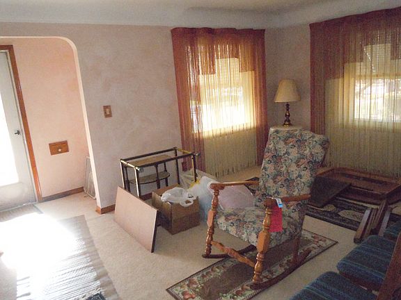 2nd image of 19417 Pawnee Ave