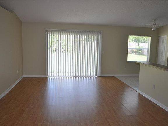 4th image of 101 Ryan Dr