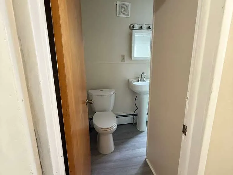 841 W Wood St #845 — Photo 17