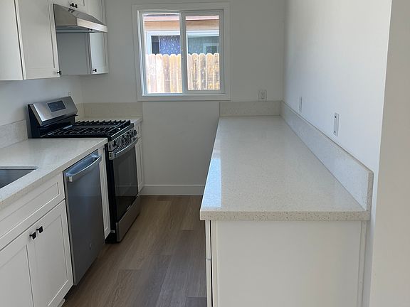 3rd image of 2073 Wallace Ave #A