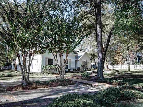 2nd image of 105 Saddle Creek Cv