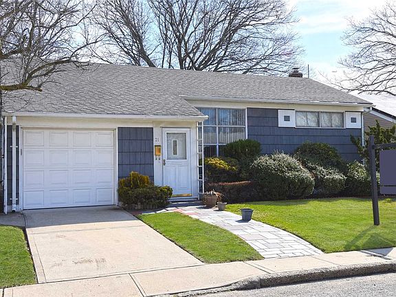 3rd image of 21 Elderberry Ln