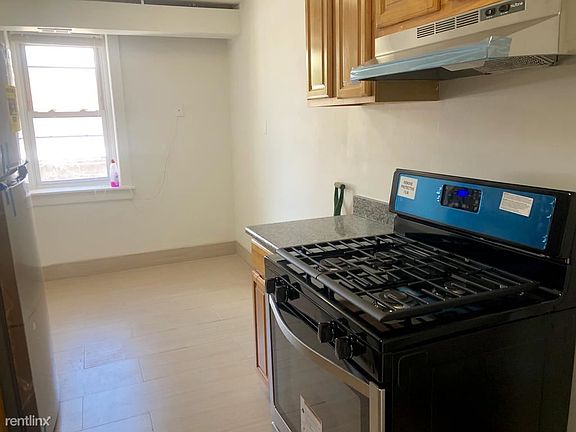 2nd image of 4724 Longshore Ave APT 4