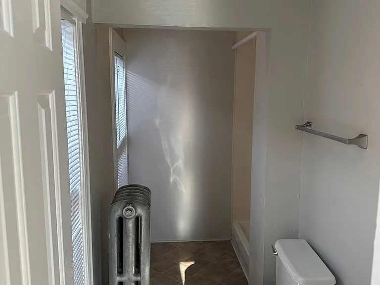715 N Nevada — Photo 12