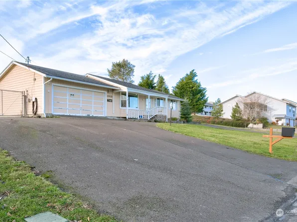 1315 Ocean Beach Boulevard N, Long Beach, WA 98631
