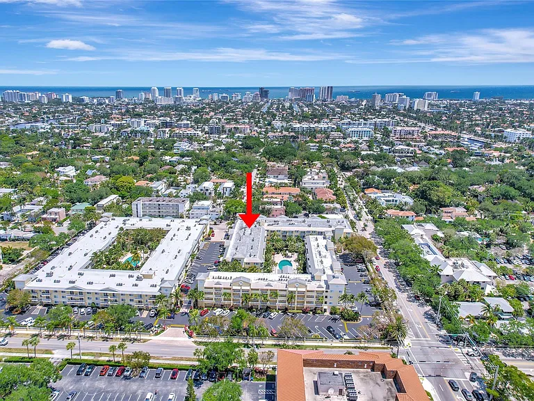 1515 E Broward Blvd #126 — Photo 40