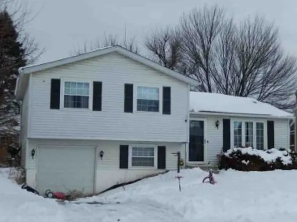5718 Hunting Creek Rd, Toledo, OH 43615
