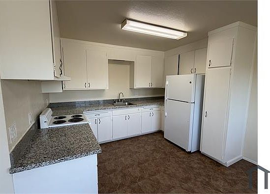 5th image of 849 37th St APT F