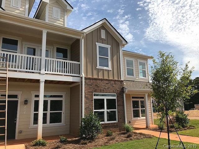 1st image of 165 Heritage Blvd #5