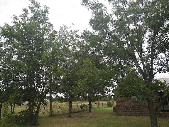 3rd image of 501 County Road 221