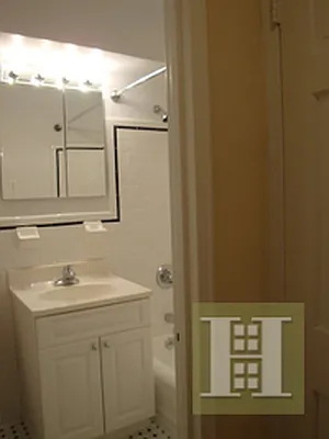 Rented by Halstead Real Estate | media 28